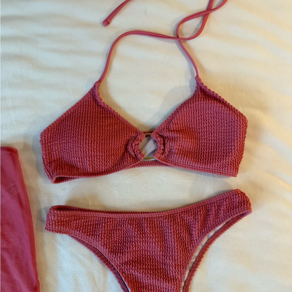 Pink Textured Bikini Set - Picture 2 of 9
